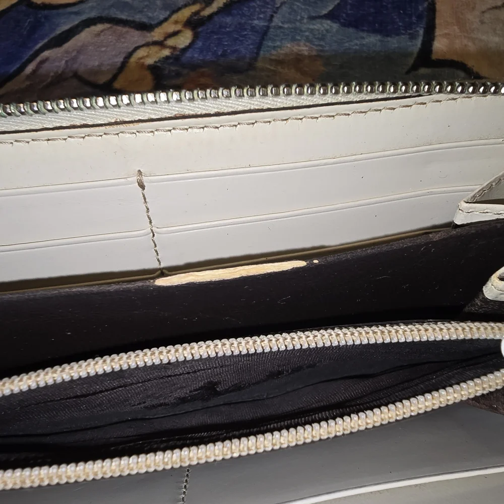 Gucci Beige Brown GG Canvas Zip Wallet